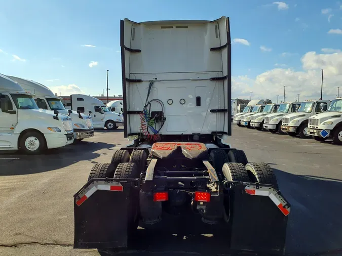 2019 NAVISTAR INTERNATIONAL LT625 SLPR CAB