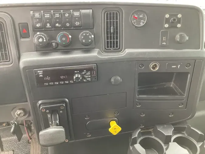 2020 NAVISTAR INTERNATIONAL MV607 (4X2)