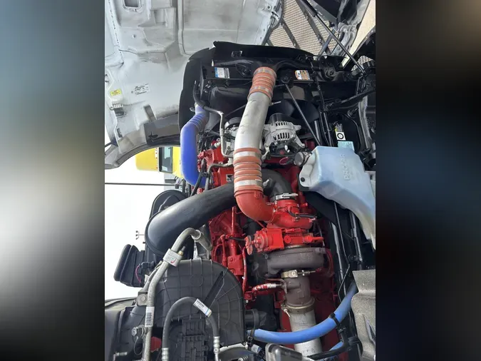 2023 Peterbilt 579