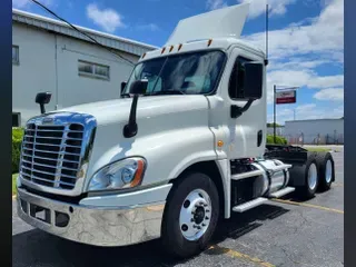 2018 FREIGHTLINER CASCADIA 125