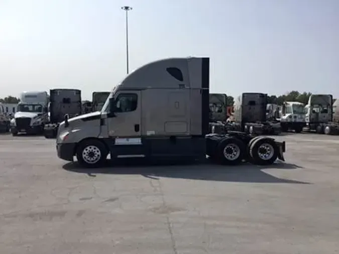 2020 Freightliner Cascadia