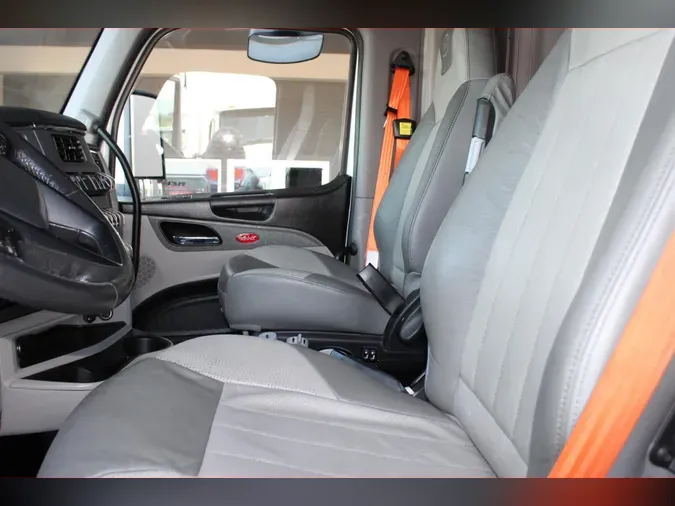 2022 Peterbilt 567160d3e46b15f3c39427c3def5548ab29