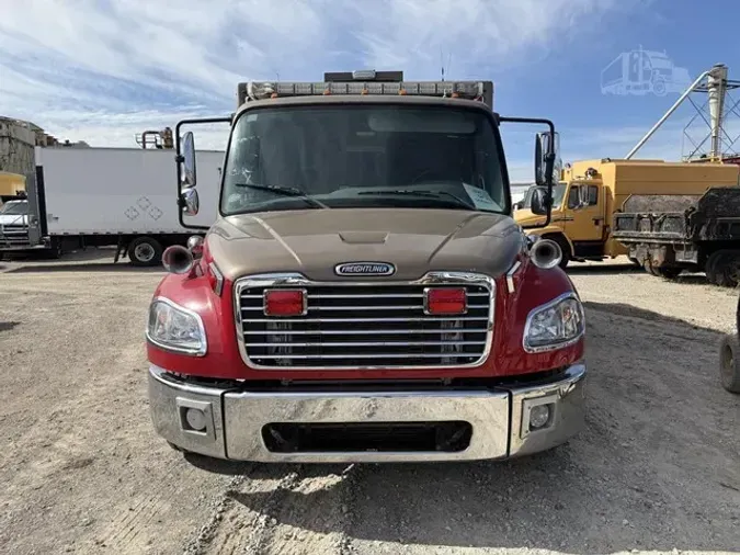 2009 FREIGHTLINER BUSINESS CLASS M2 106