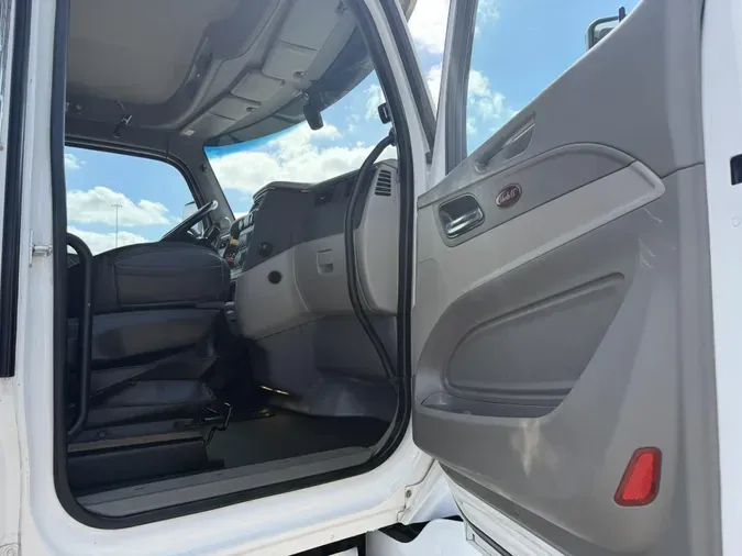 2020 Peterbilt 567160eb22625564389a2e1e4df1df8fb1b