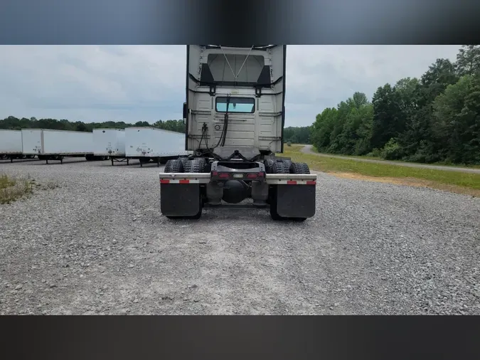 2018 Volvo VNL300