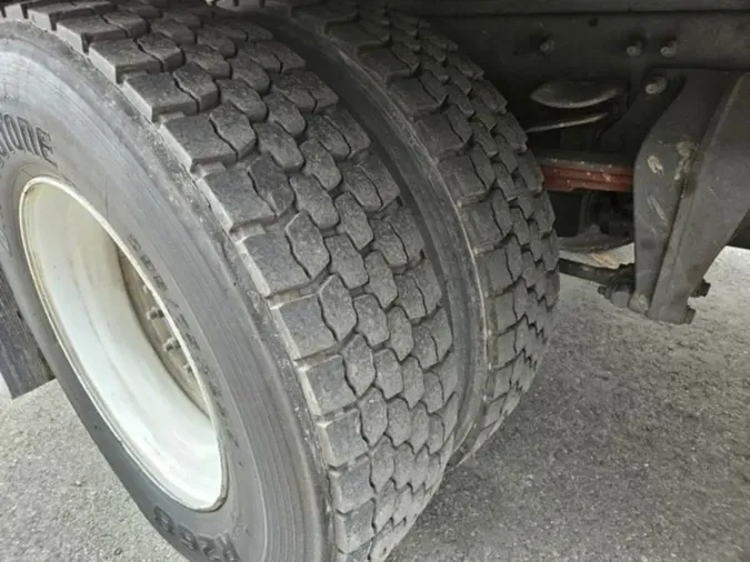2019 FREIGHTLINER/MERCEDES M2 106
