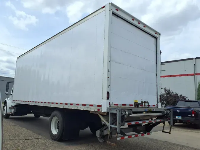 2017 FREIGHTLINER/MERCEDES M2 106