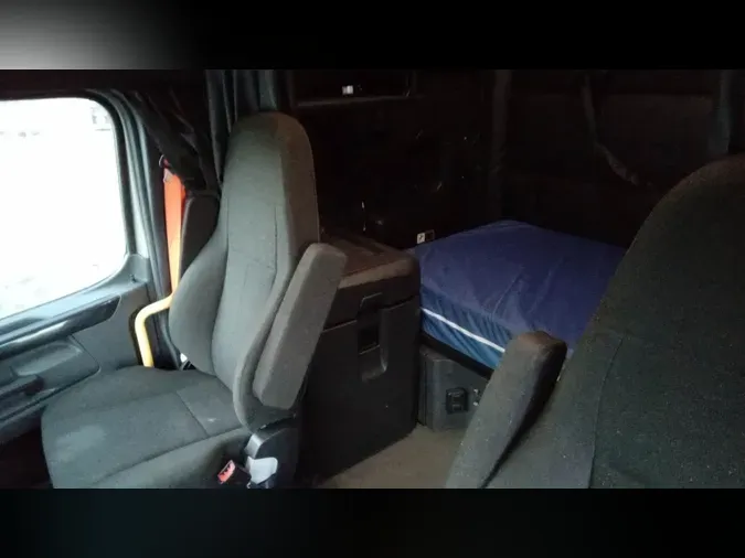 2024 Freightliner Cascadia 126