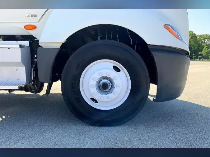 2019 INT LT625 6x4
