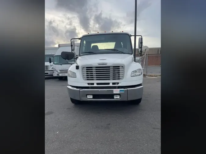 2016 FREIGHTLINER/MERCEDES M2 1061625f14166c891146dd80a648a06a925