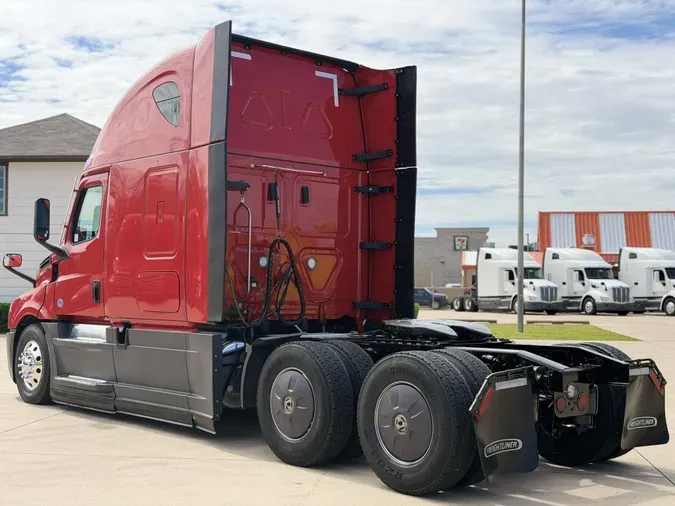 2023 Freightliner Cascadia