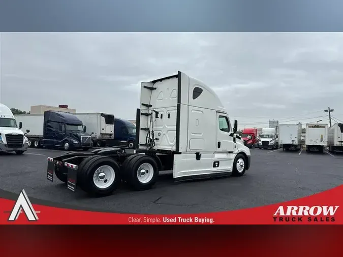 2022 FREIGHTLINER CA126