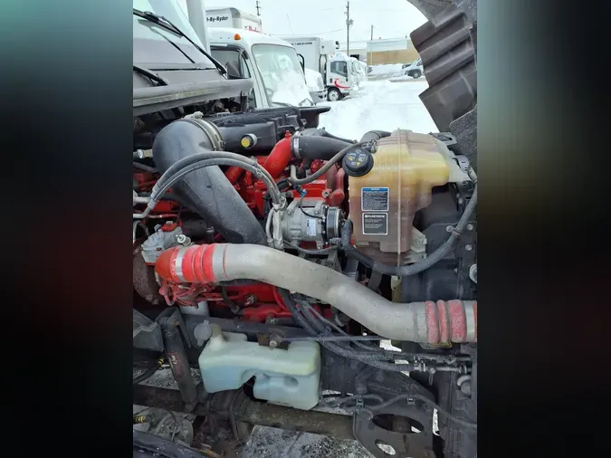 2020 NAVISTAR INTERNATIONAL LT625 SLPR CAB