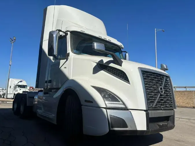 2021 VOLVO VNL64T30016347cf3c90076a17153801d2d8abd94