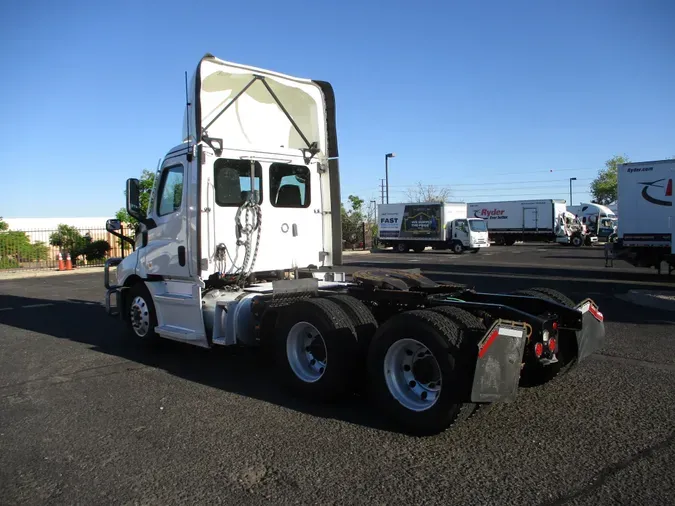 2020 FREIGHTLINER/MERCEDES CASCADIA PX11664ST