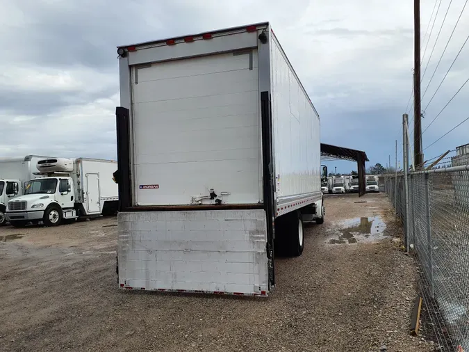 2017 FREIGHTLINER/MERCEDES M2 106