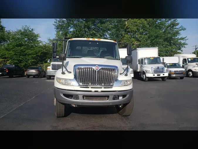 2016 International 4400