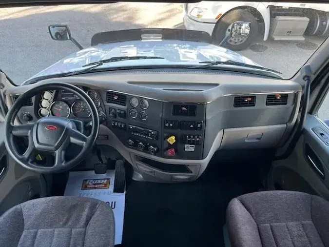 2022 Peterbilt 579