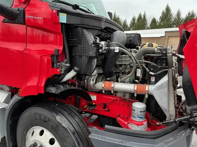 2020 FREIGHTLINER CA116