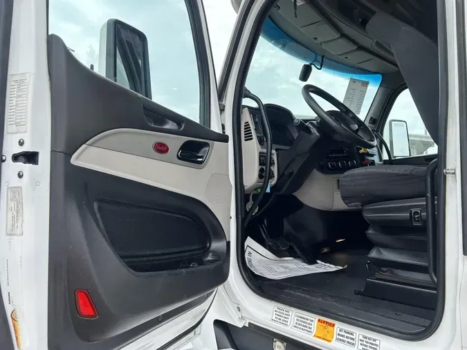 2022 Peterbilt 579