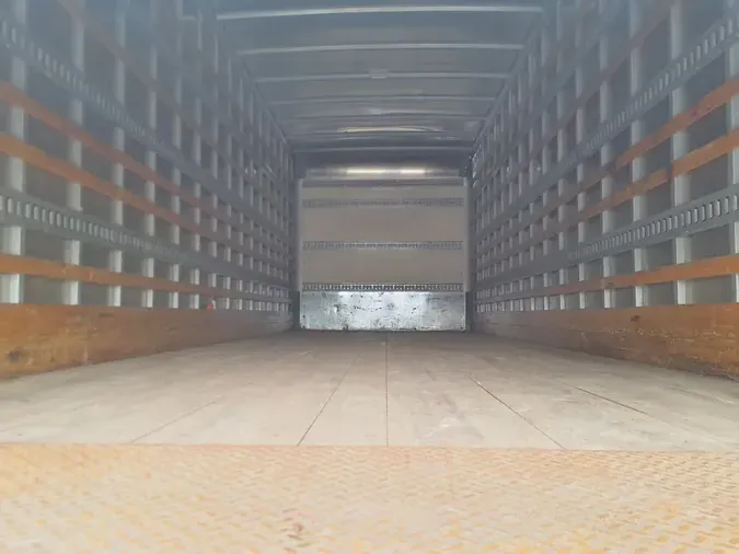 2019 FREIGHTLINER M2 106