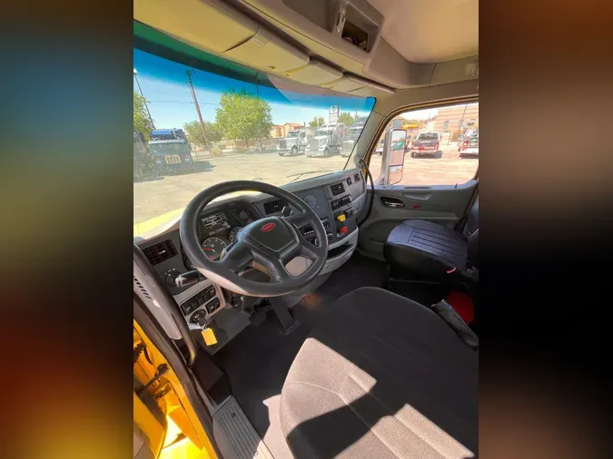 2021 Peterbilt 579