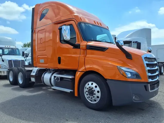 2019 FREIGHTLINER NEW CASCADIA PX12664