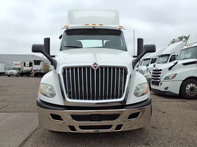 2018 NAVISTAR INTERNATIONAL LT625 DAYCAB T/A