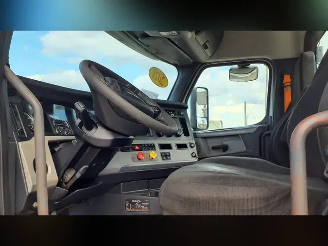 2021 FREIGHTLINER/MERCEDES CASCADIA PX12642ST