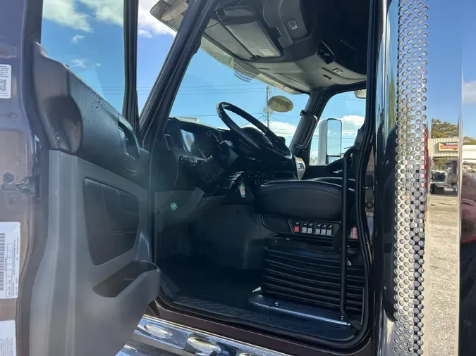 2023 International LoneStar1663a831be830cdc7e26f7c5567ab267