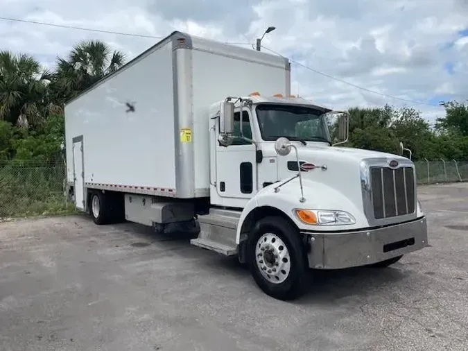 2020 Peterbilt 337