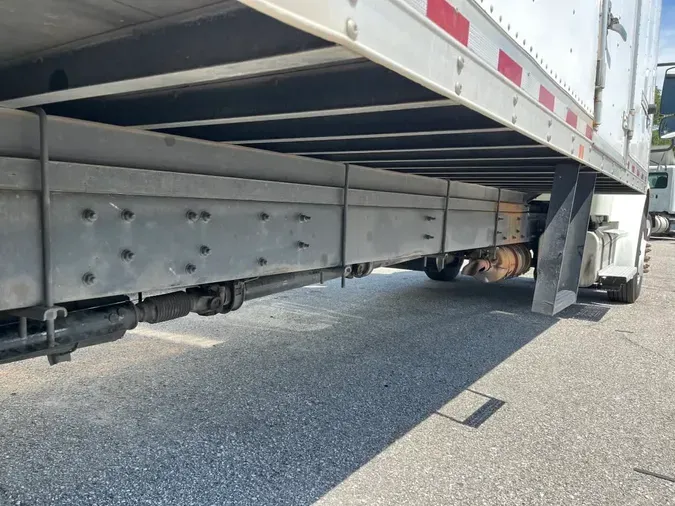 2018 FREIGHTLINER M2 106