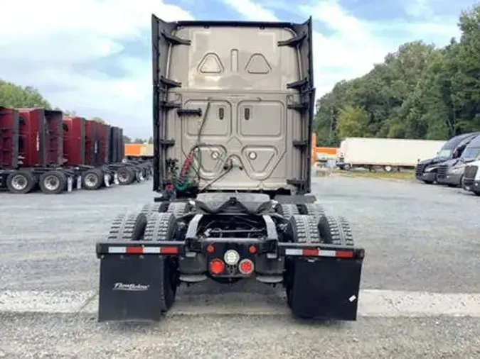 2019 Freightliner Cascadia