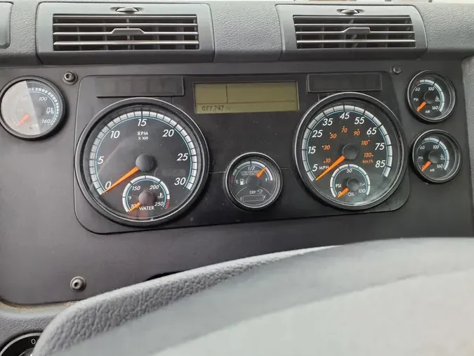 2019 FREIGHTLINER/MERCEDES CASCADIA 125166c265f082108e1ee3413aad576b86e