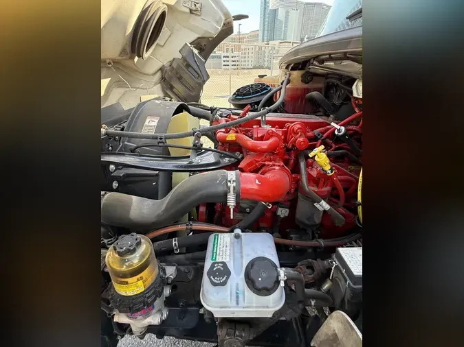 2019 FREIGHTLINER/MERCEDES M2 106