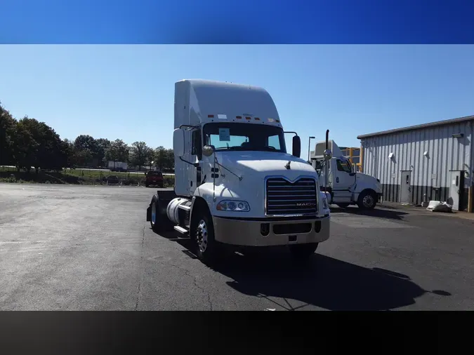 2018 Mack CXU (PINNACLE)1670211f1c91d3a2e67923c1e1c4798c