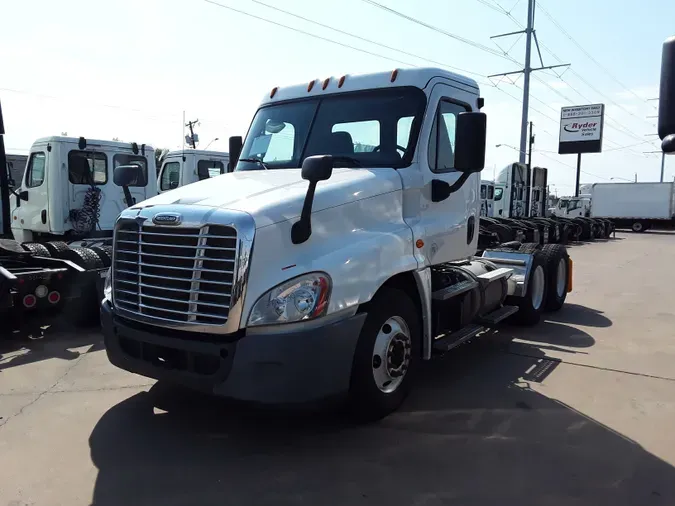 2018 FREIGHTLINER/MERCEDES CASCADIA 12516729ae8156b776aa21bafda748a5587