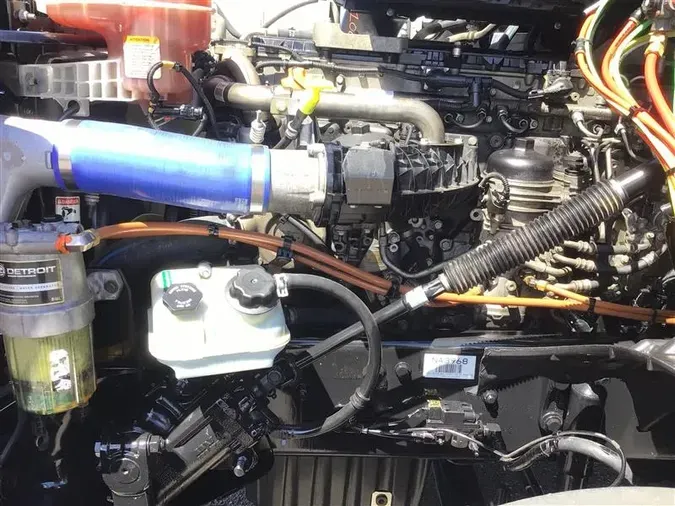 2022 FREIGHTLINER CA126