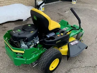 2022 John Deere Z335E