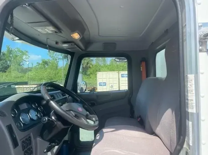 2020 Peterbilt 337