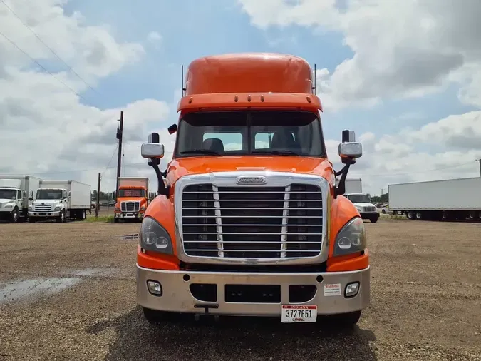 2018 FREIGHTLINER CASCADIA 125