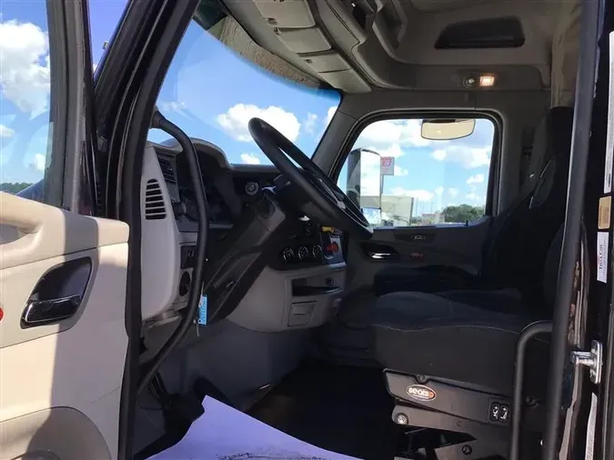 2020 PETERBILT 579