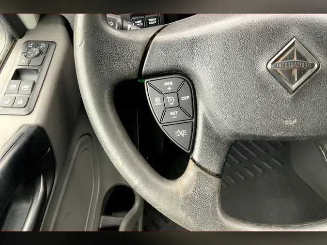 2023 INT LT625 6x4