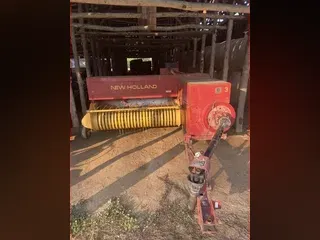 1997 New Holland 575