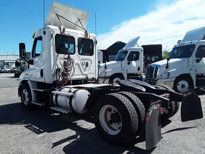 2018 FREIGHTLINER/MERCEDES CASCADIA 113