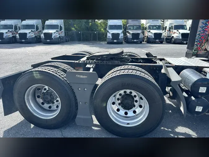 2020 Freightliner Cascadia 1261684c6b83796a9eb40c1c0cc60712d25