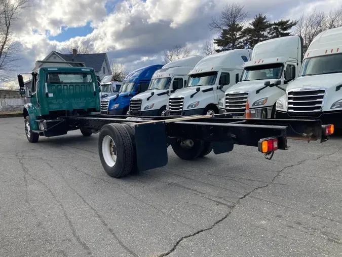 2020 FREIGHTLINER/MERCEDES M2 106