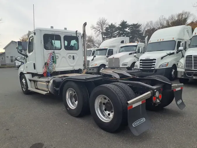 2020 FREIGHTLINER/MERCEDES NEW CASCADIA PX1266416898e827d26b6115315bce5e4e55279