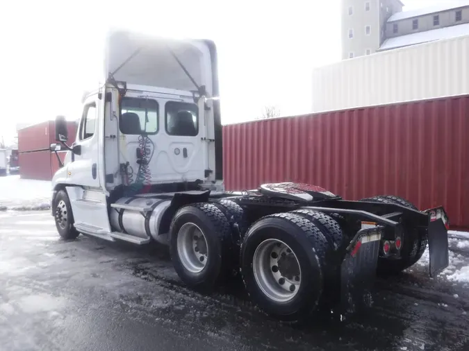 2018 FREIGHTLINER/MERCEDES CASCADIA 125