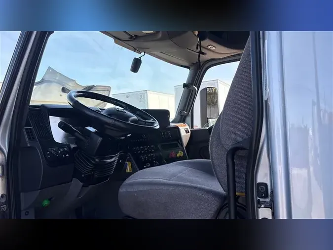 2022 INTERNATIONAL LT